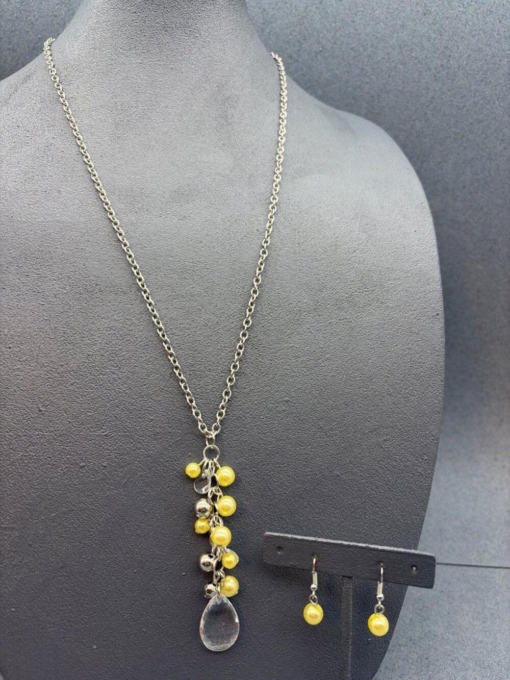 Yellow Beaded Dangle Necklace Earrings Set Crystal Silver Chain Pearl Cluster